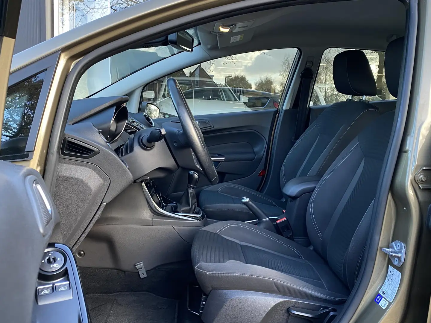 Ford Fiesta 1.0 EcoBoost Titanium | Voorruitverwarming | Cruis Brun - 2