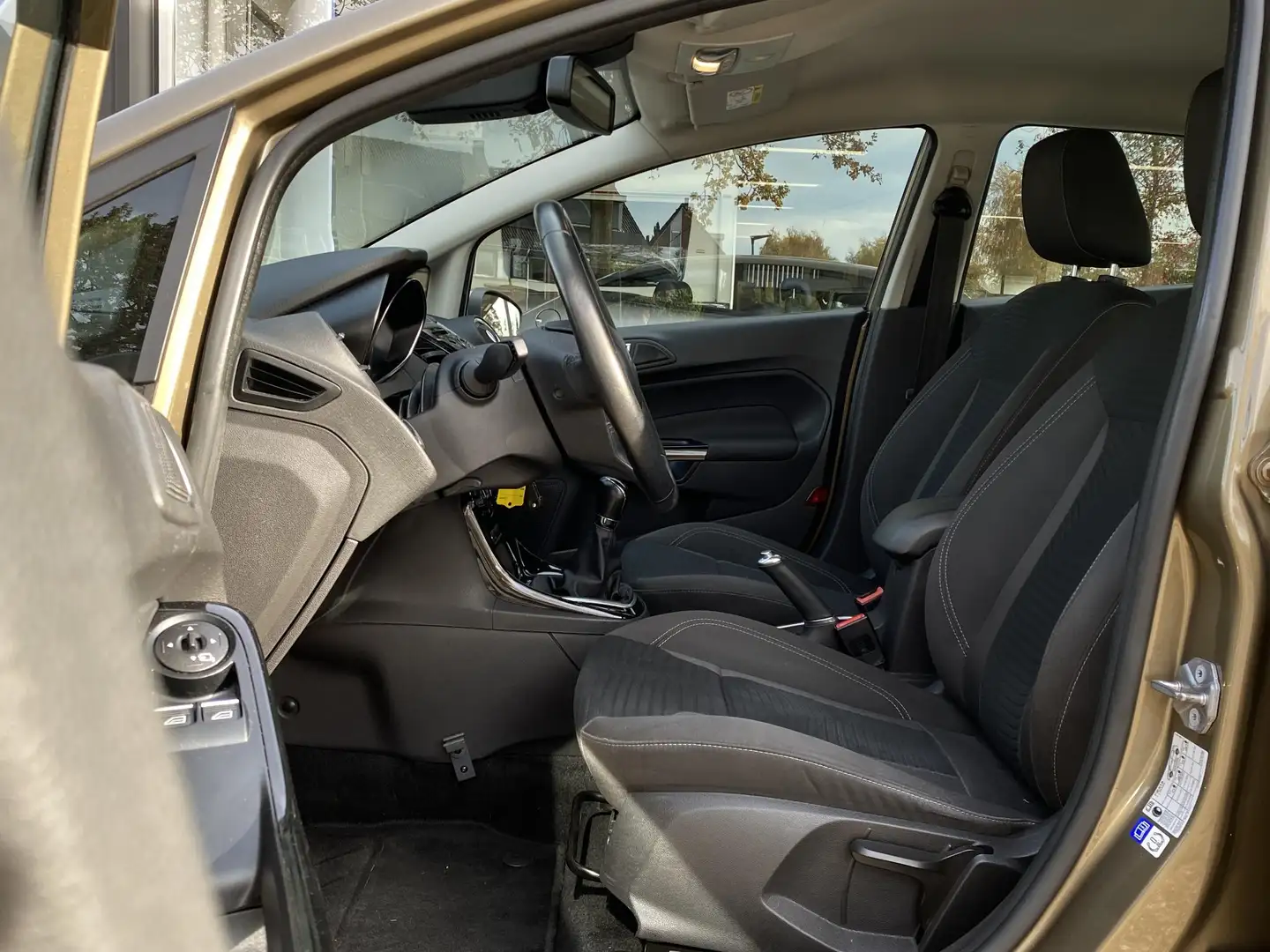 Ford Fiesta 1.0 EcoBoost Titanium | Voorruitverwarming | Cruis Bruin - 2