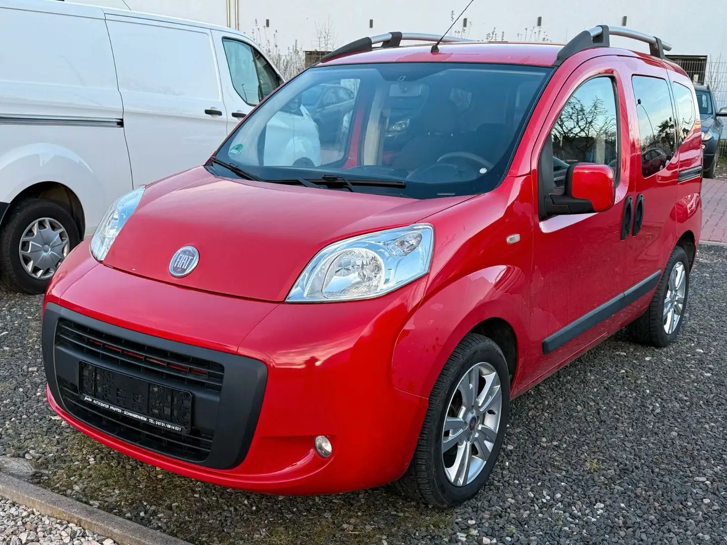 Fiat Qubo 1,4 Easy*Klima*SHZ*Schiebetüren 2x*1-Hand Rojo - 1