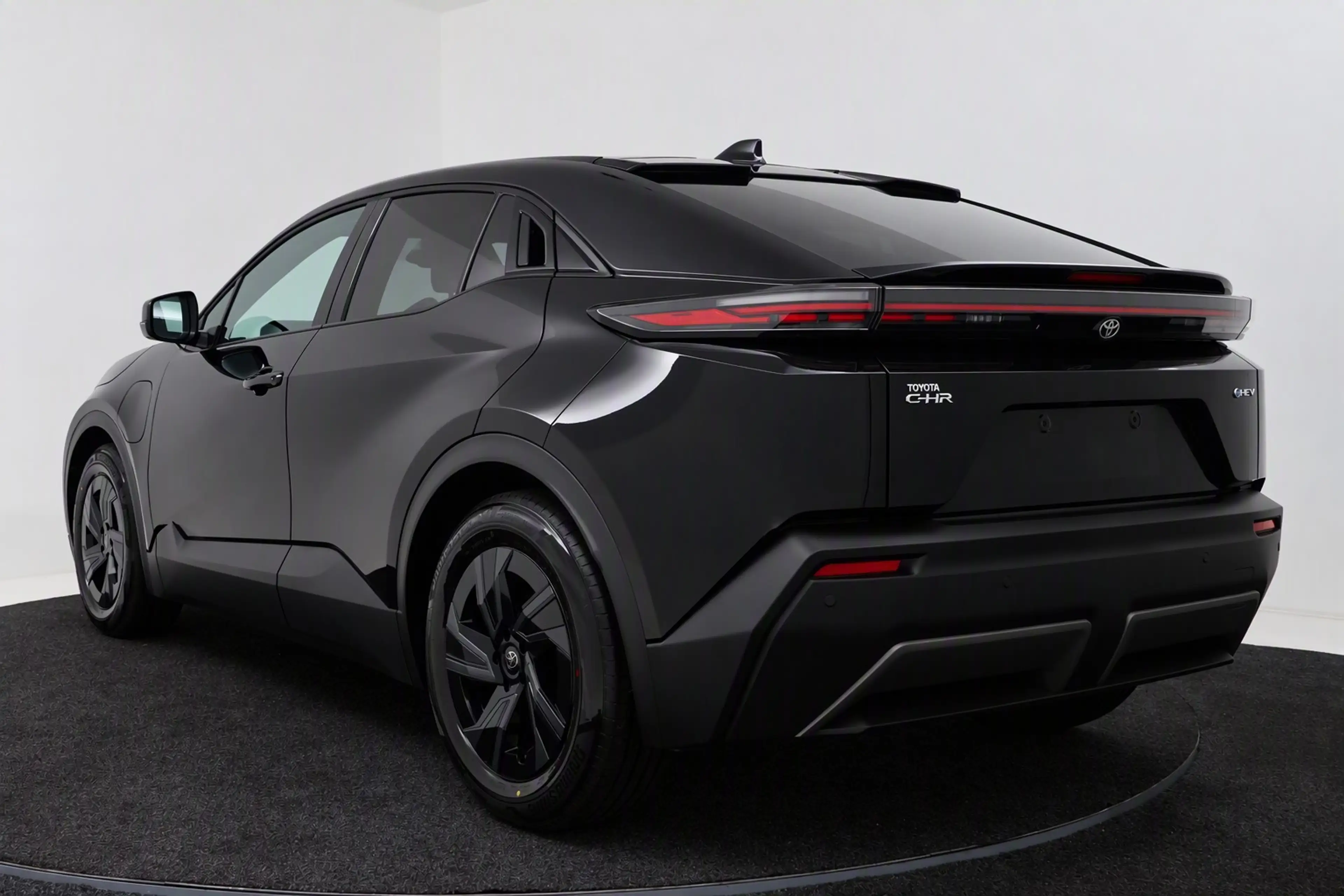Toyota C-HR+ First Edition 77 kWh *EV Deal* Navigatie | PDC | — photo 2