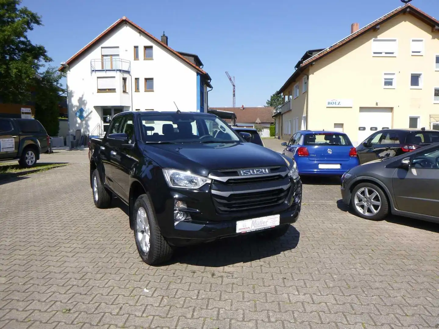 Isuzu D-Max Double Cab LS 4WD Automatik Schwarz - 1