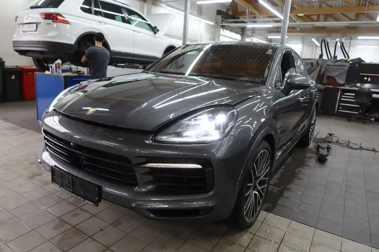 Porsche Cayenne E-Hybrid Coupé