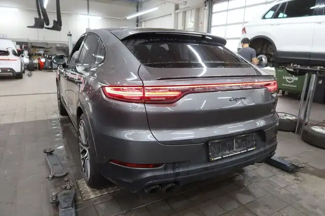 Porsche Cayenne E-Hybrid Coupé Ansicht 3