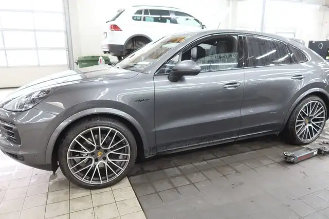 Porsche Cayenne E-Hybrid Coupé Ansicht 12