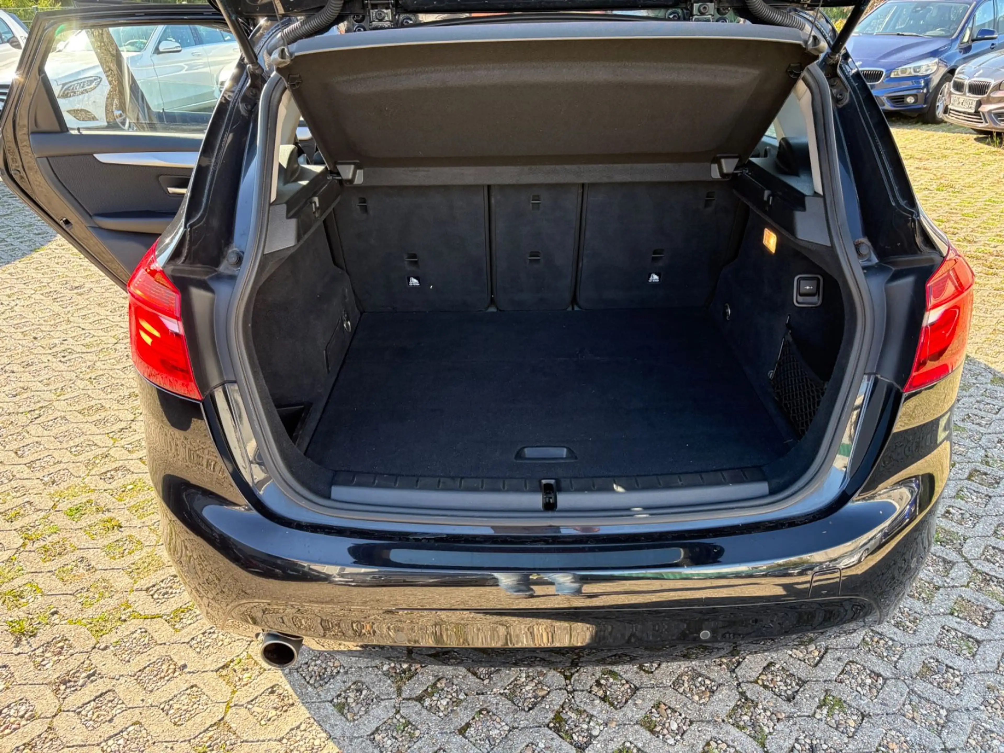 BMW 214 214 d Active Tourer KLIMA SHZ NAVI PDC ALU — photo 14