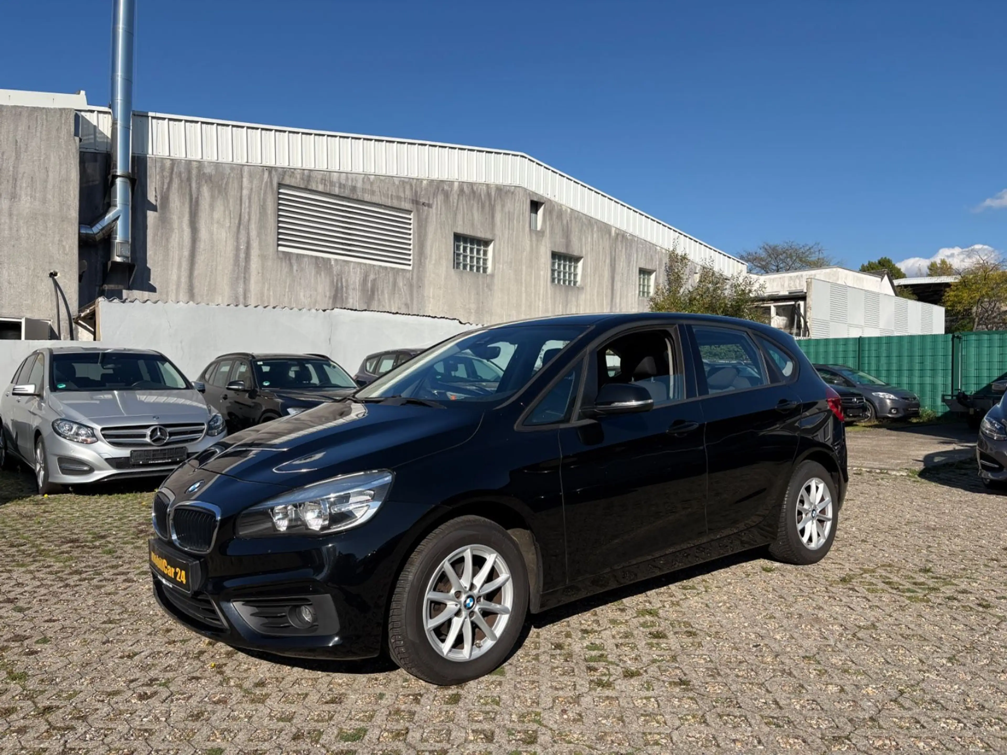 BMW 214 214 d Active Tourer KLIMA SHZ NAVI PDC ALU — photo 2