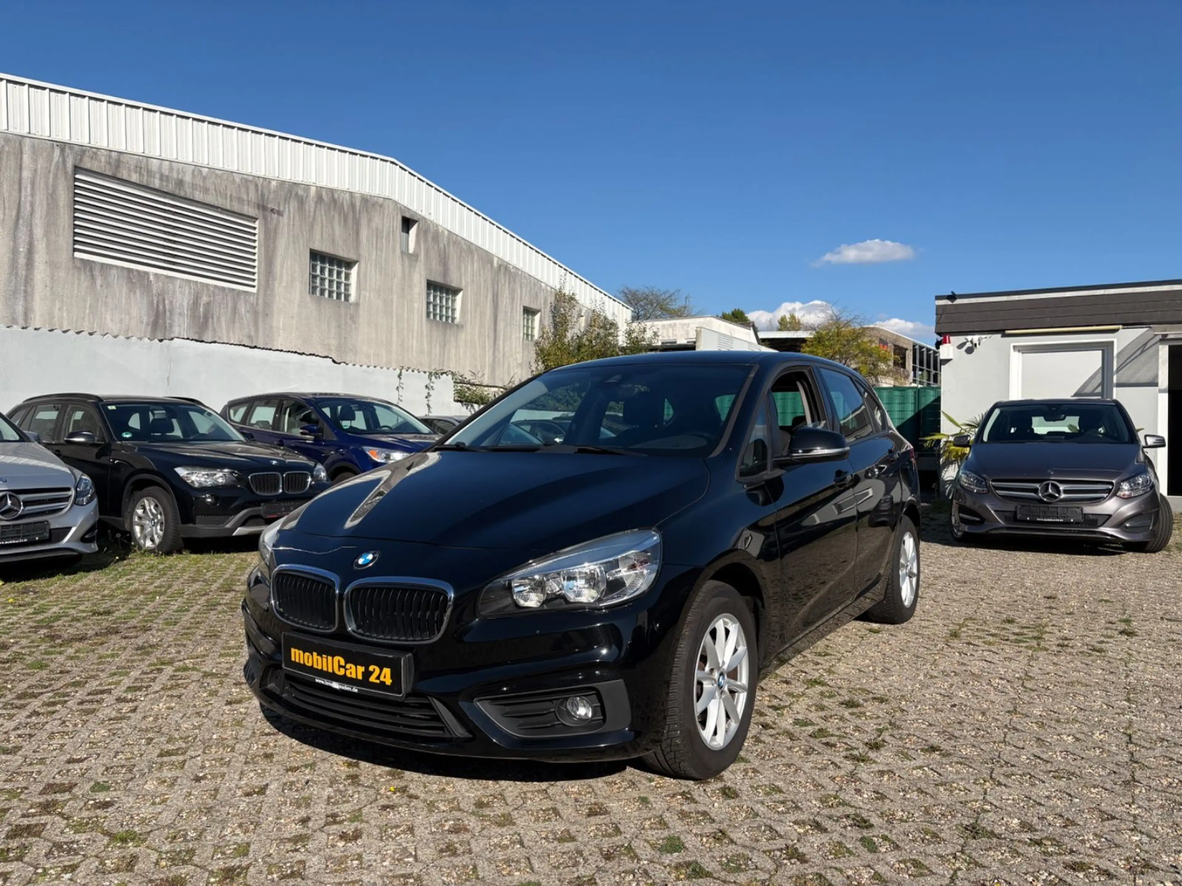 BMW 214 214 d Active Tourer KLIMA SHZ NAVI PDC ALU