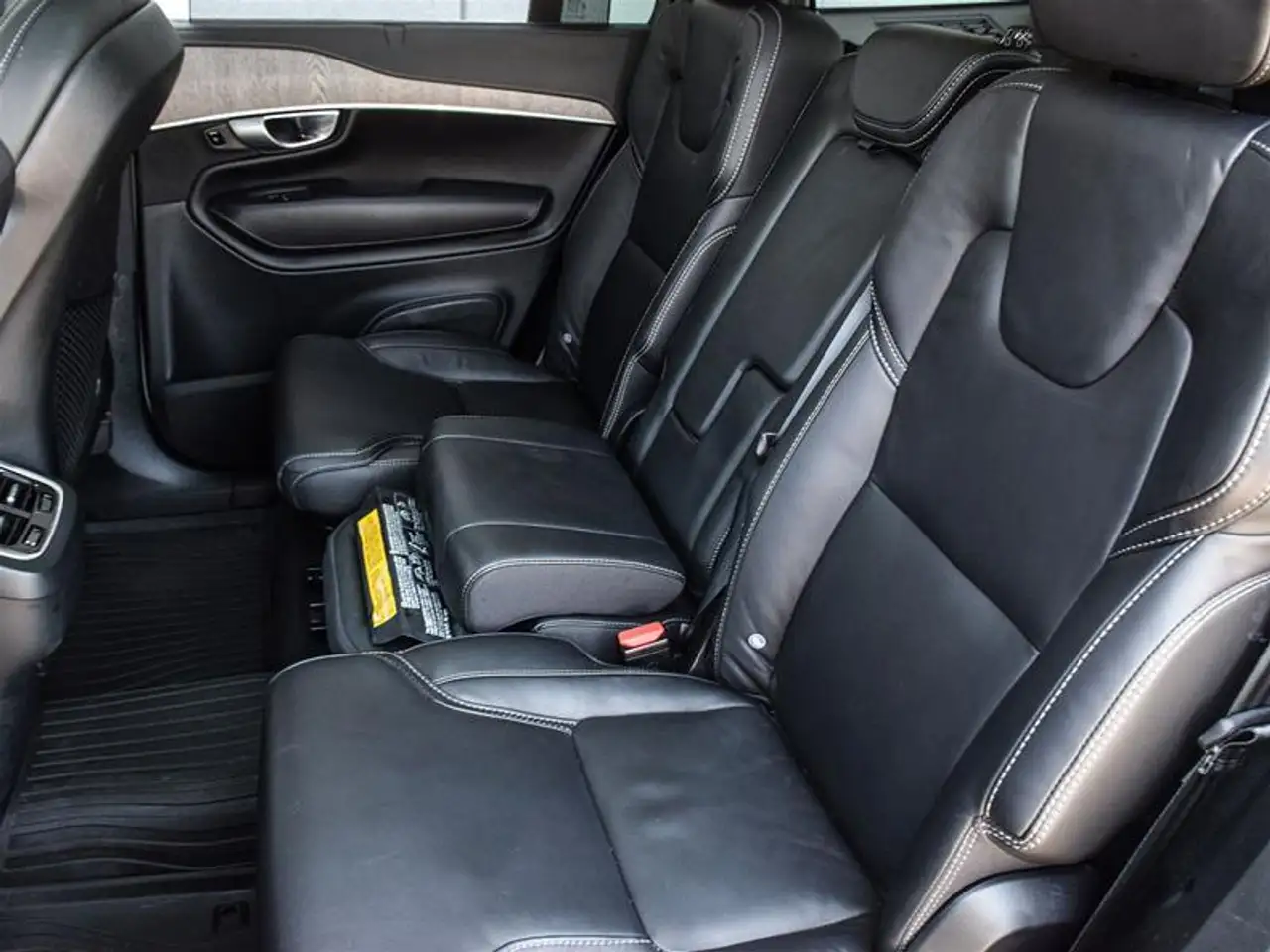 Volvo XC90 снимка Volvo XC90