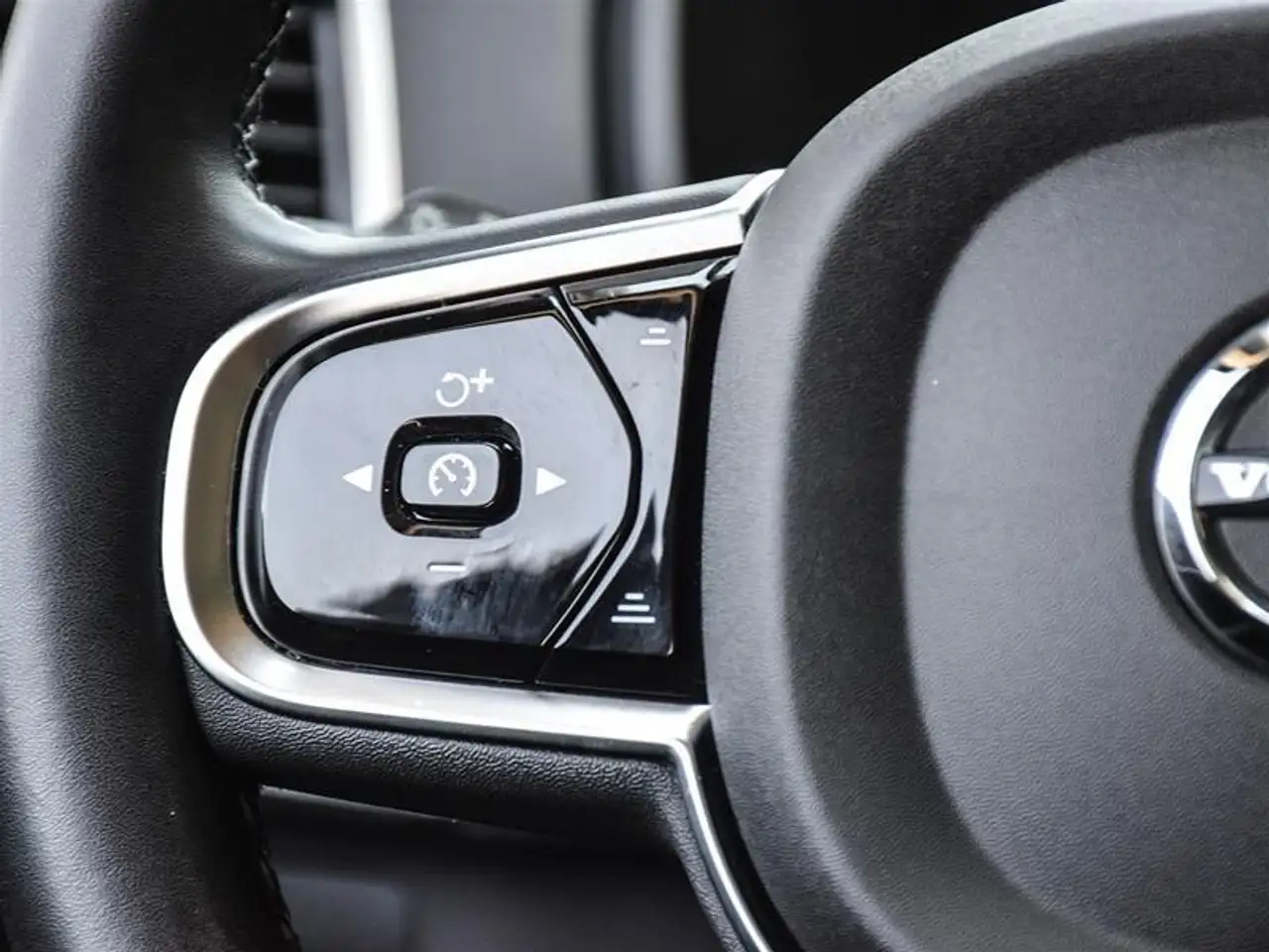 Volvo XC90 снимка Volvo XC90