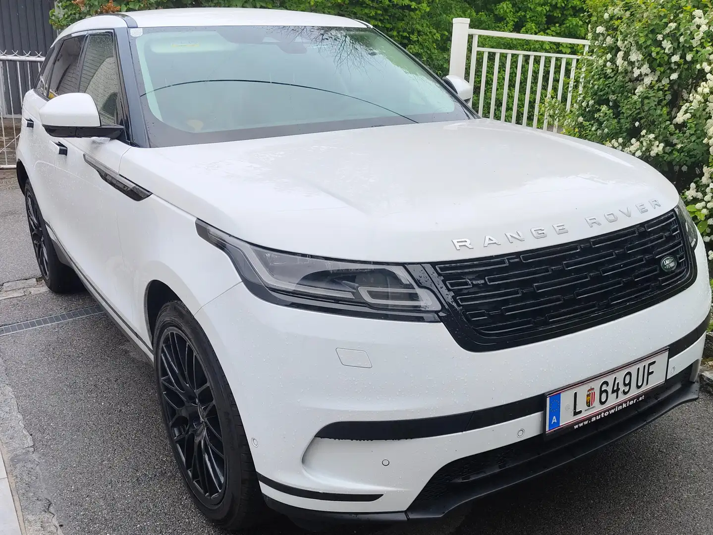 Land Rover Range Rover Velar Range Rover Velar P400 MHEV Allrad R-Dynamic Aut. Blanc - 2