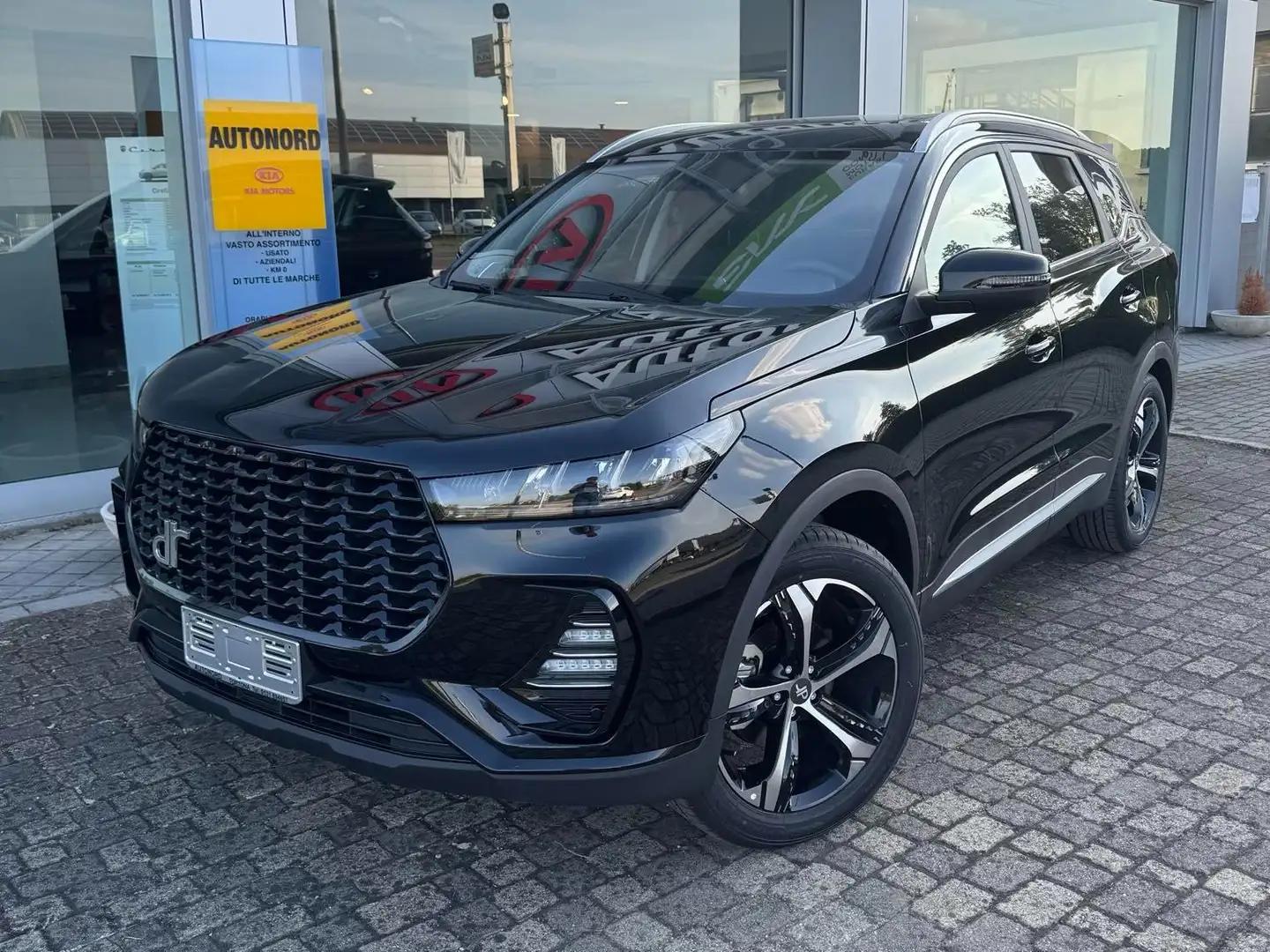 DR Automobiles DR6.0 dr 6.0 1.6 t-gdi Gpl 178cv dct Schwarz - 1