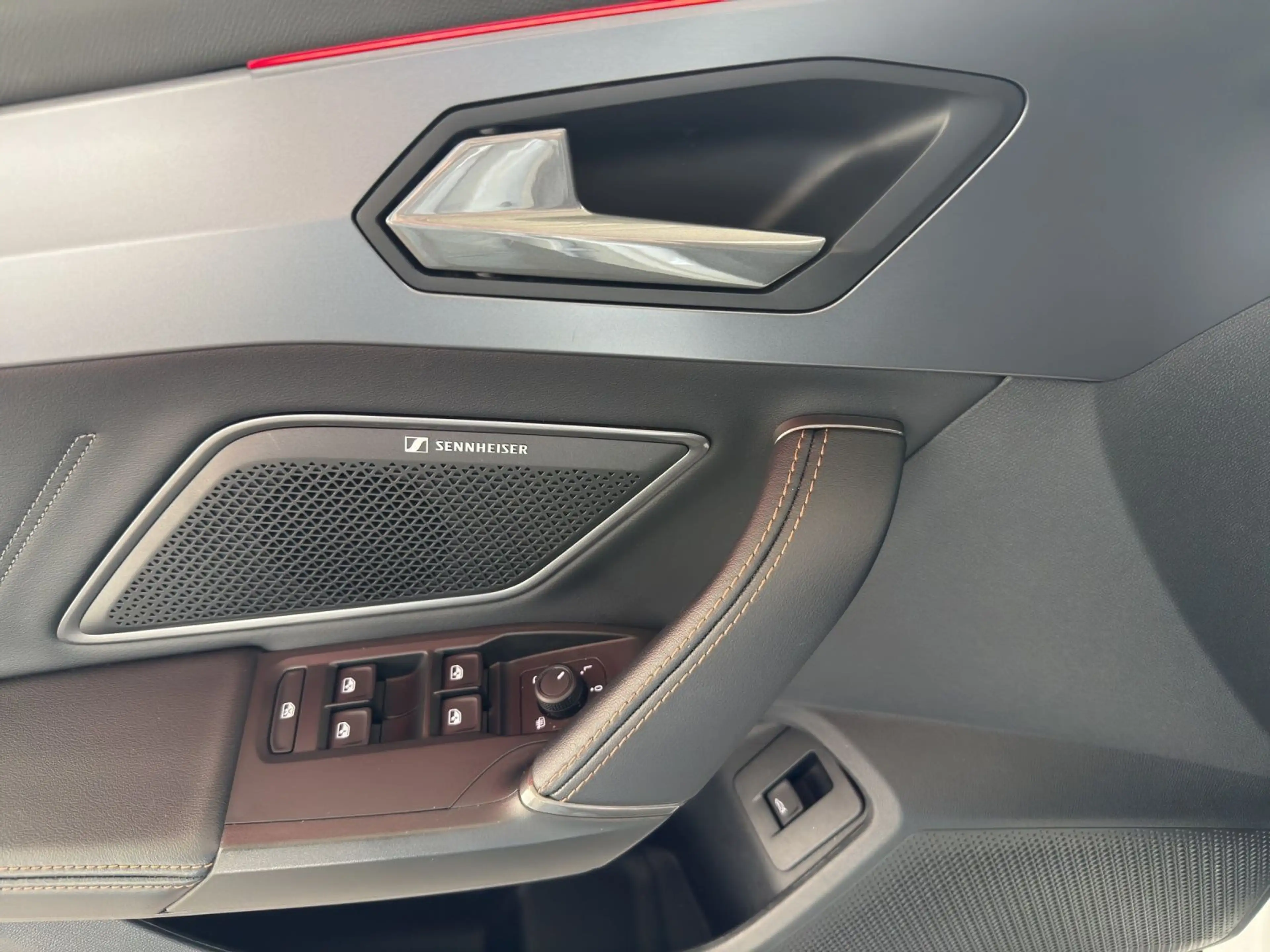 CUPRA Formentor 2.0 TDI DSG NAVI ACC SH PDC+ GJR — photo 8