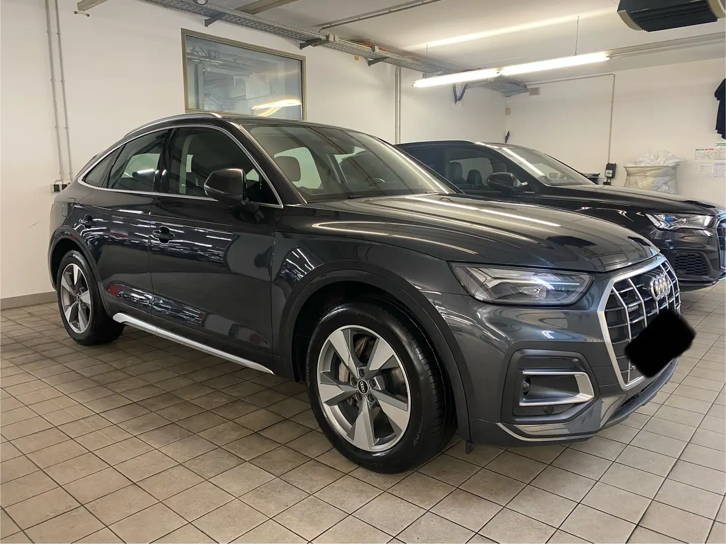 Audi Q5 Sportback 50 2.0 tfsi e S line quattro s-tronic Grijs - 2