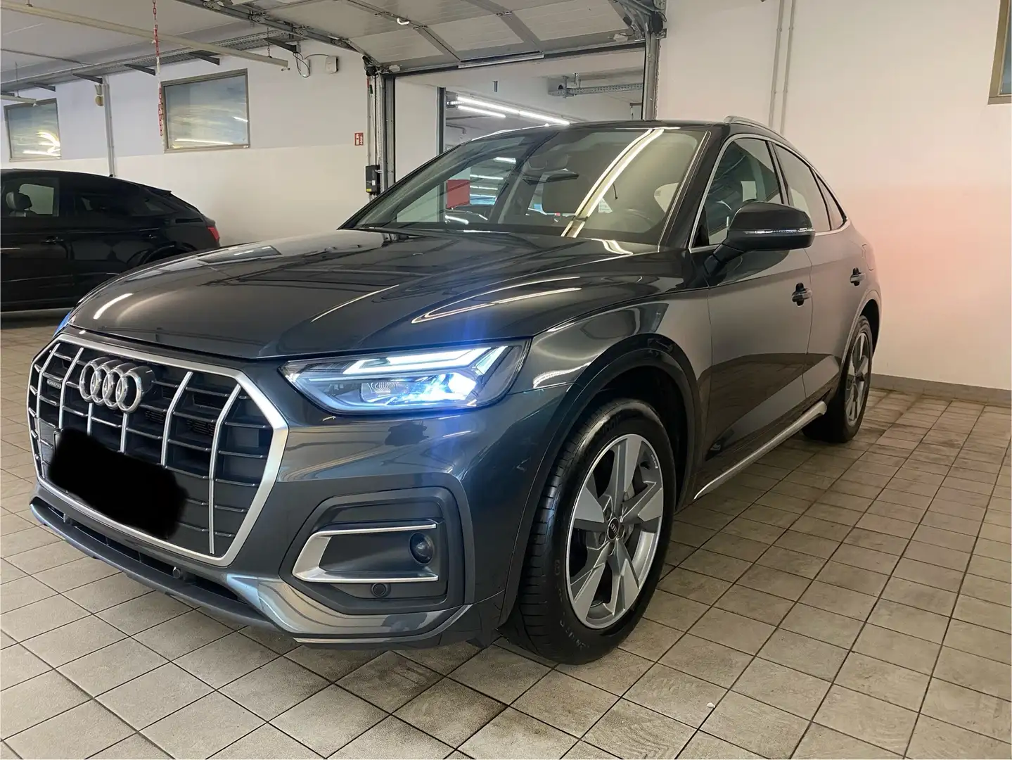 Audi Q5 Sportback 50 2.0 tfsi e S line quattro s-tronic Grijs - 1