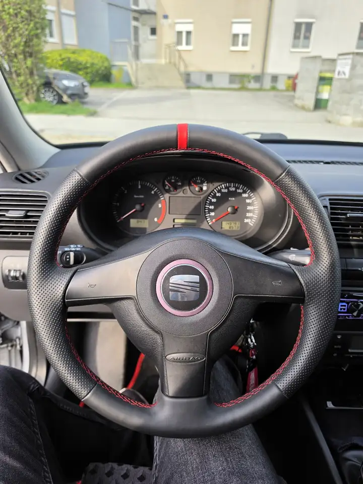 SEAT Leon 1,9 Top Sport TDI, foto 7