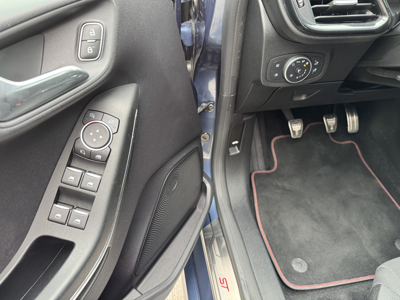 Ford Fiesta ST-Line, Navi, R-Kamera, Sitz hz., Lenkrad hz., PDC, NSW, Alus, usw... — photo 18