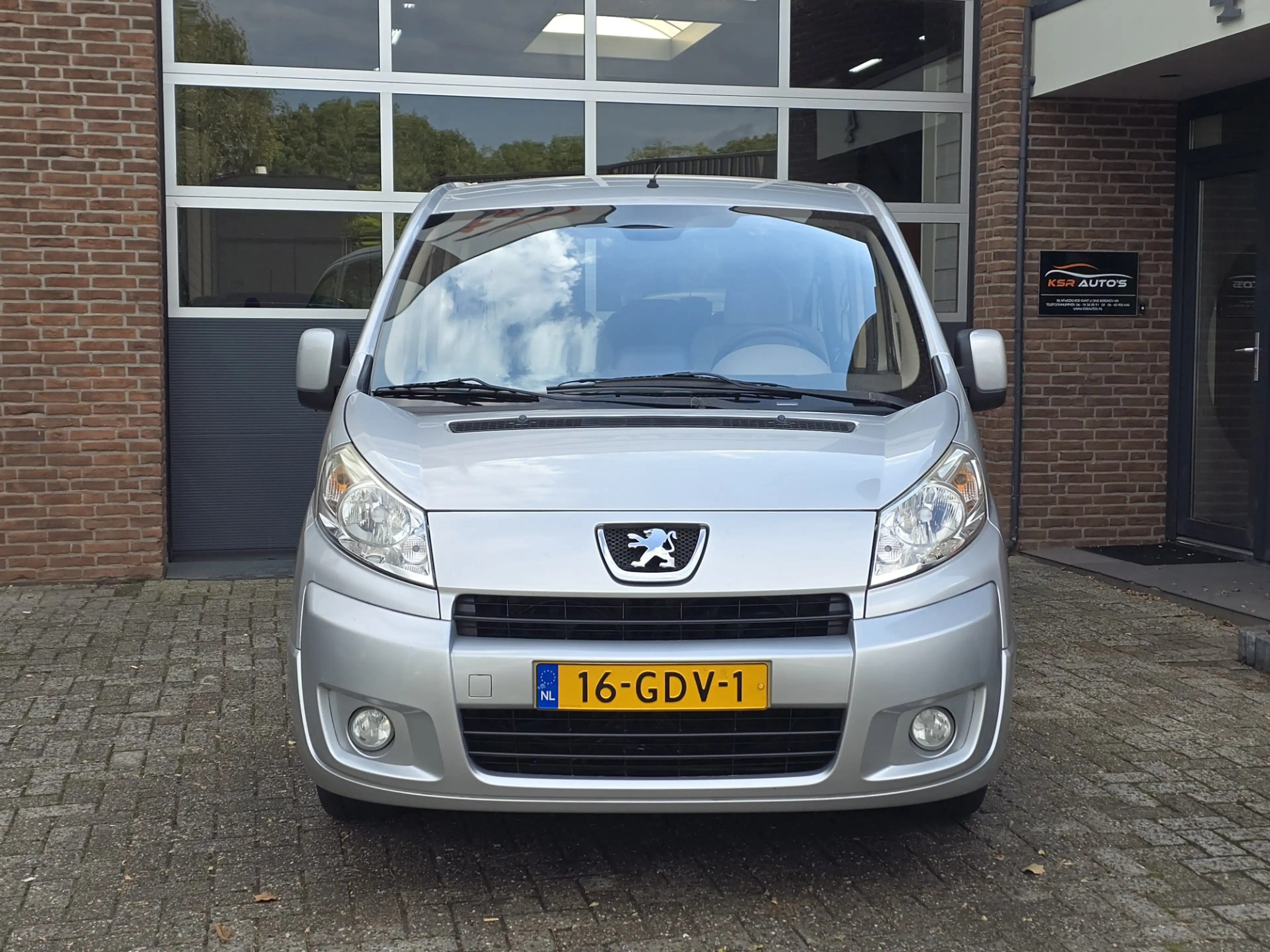Peugeot Expert Tepee 2.0 HDI XT L1 8p |Nap |Clima |Cruise |Trekha — photo 4
