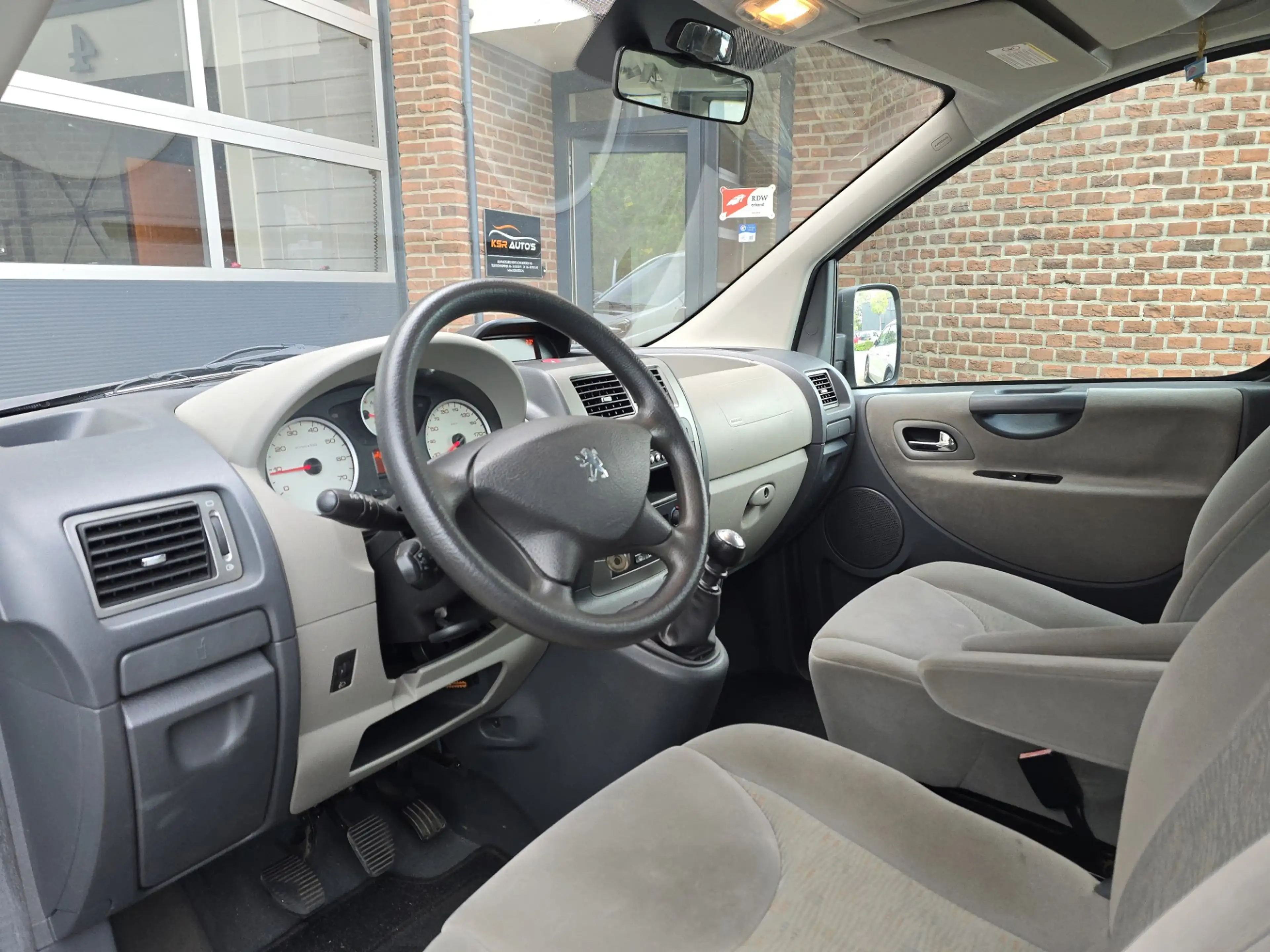 Peugeot Expert Tepee 2.0 HDI XT L1 8p |Nap |Clima |Cruise |Trekha — photo 18