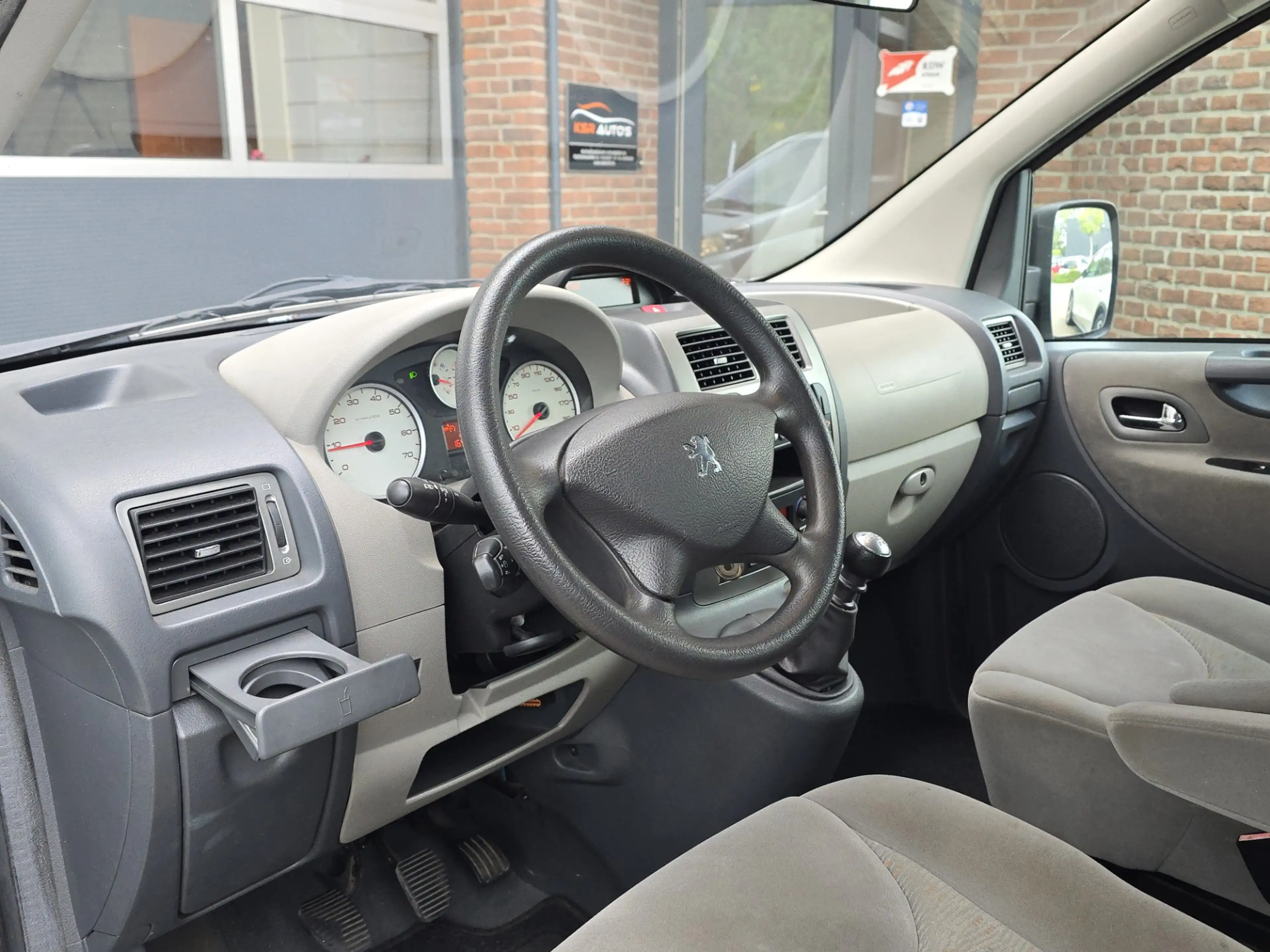 Peugeot Expert Tepee 2.0 HDI XT L1 8p |Nap |Clima |Cruise |Trekha — photo 19