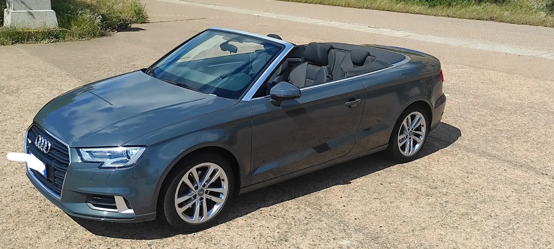 Audi A3 Cabrio 1.6 tdi Sport 116cv - 1