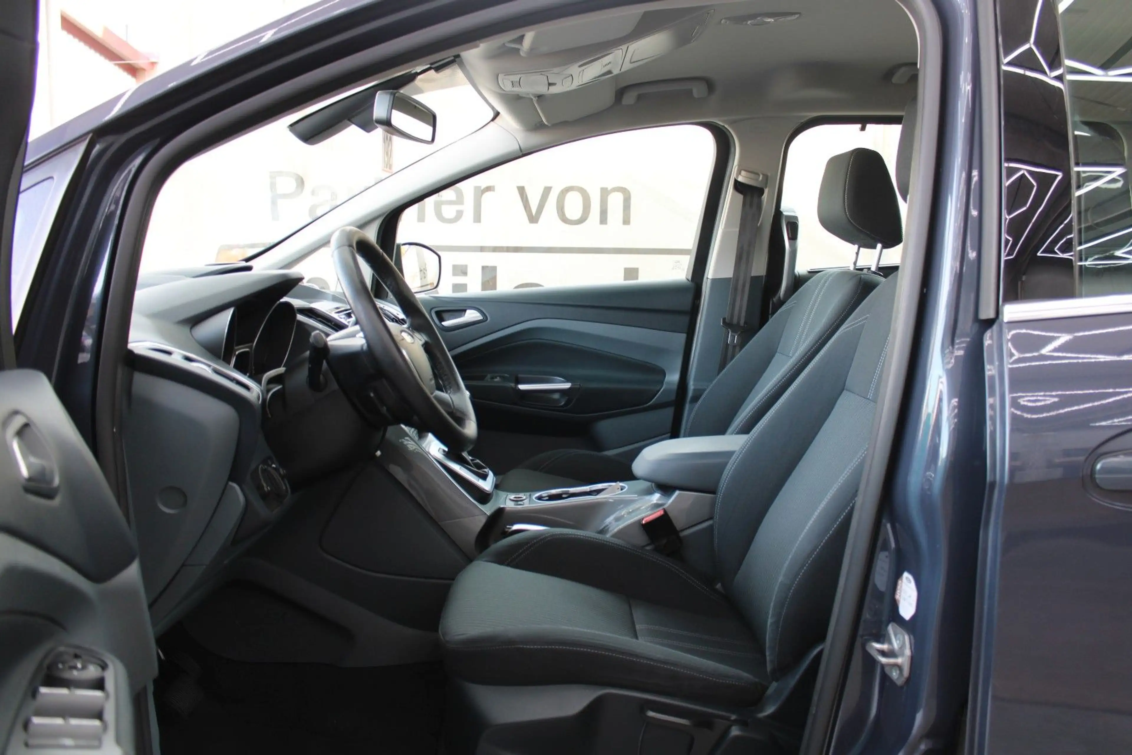 Ford Grand C-Max Grand C-MAX Titanium*Automatik*Tüv&Inspektion* — photo 4