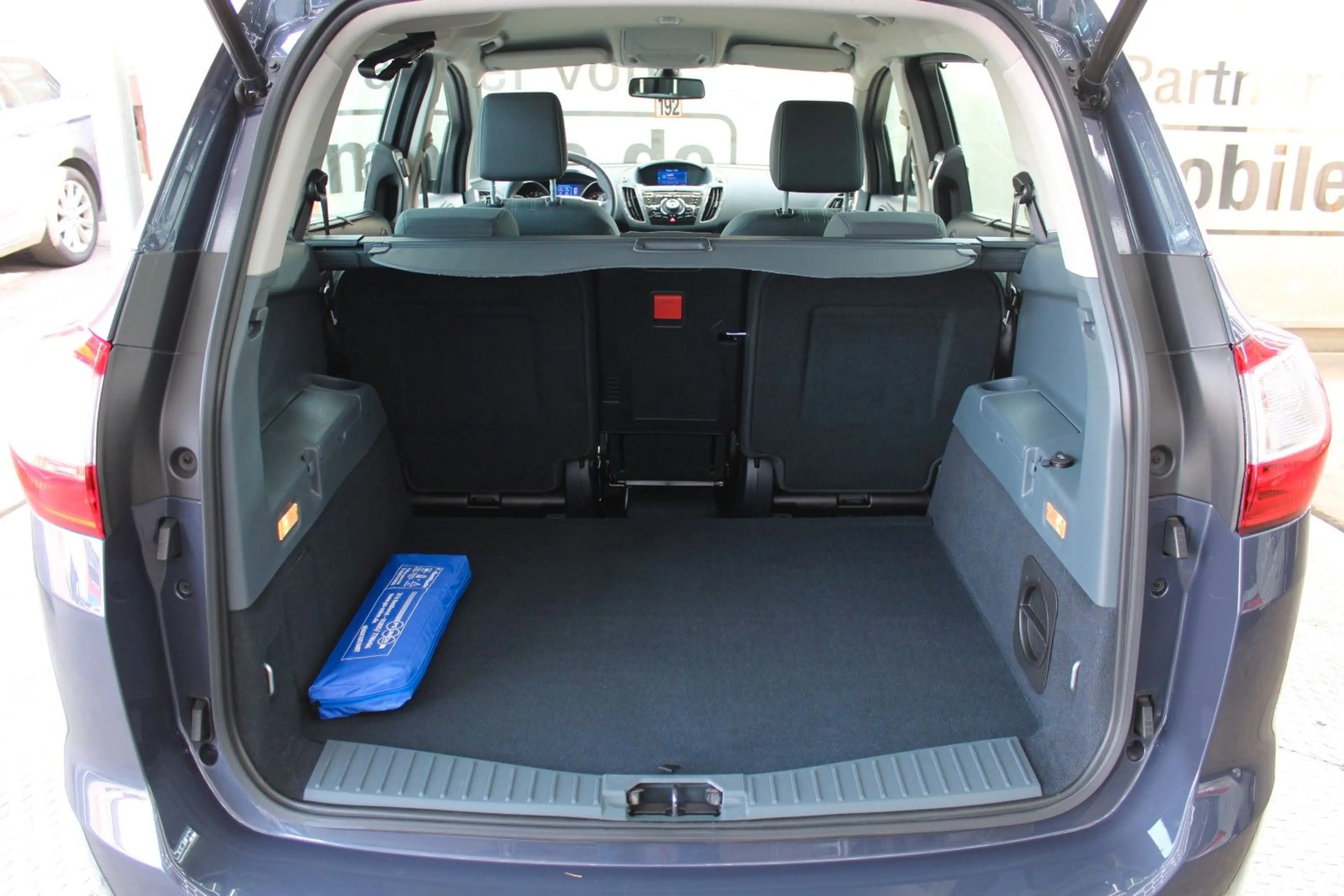 Ford Grand C-Max Grand C-MAX Titanium*Automatik*Tüv&Inspektion* — photo 15