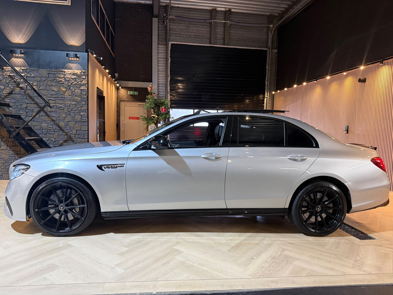 Mercedes-Benz E 400 4Matic Full-Option | Pano | carplay — photo 2
