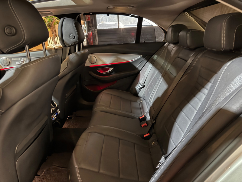 Mercedes-Benz E 400 4Matic Full-Option | Pano | carplay — photo 15