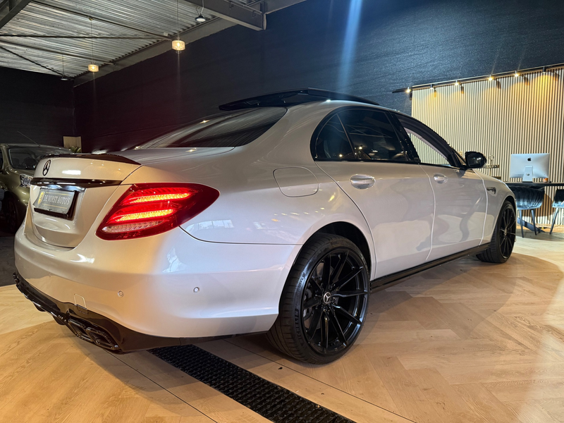 Mercedes-Benz E 400 4Matic Full-Option | Pano | carplay — photo 4