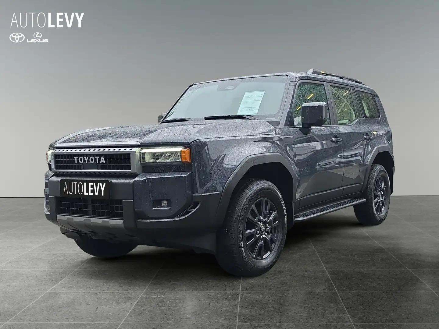 Toyota Land Cruiser 2.8 D-4D Comfort *NEUWAGEN* *7-SITZER* Szary - 2