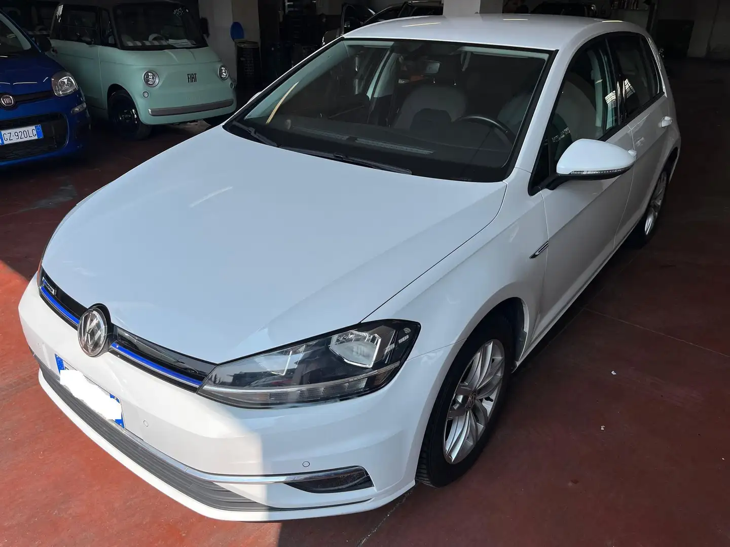 Volkswagen Golf 1.4 TGI 5p. Highline BlueMotion Bianco - 1