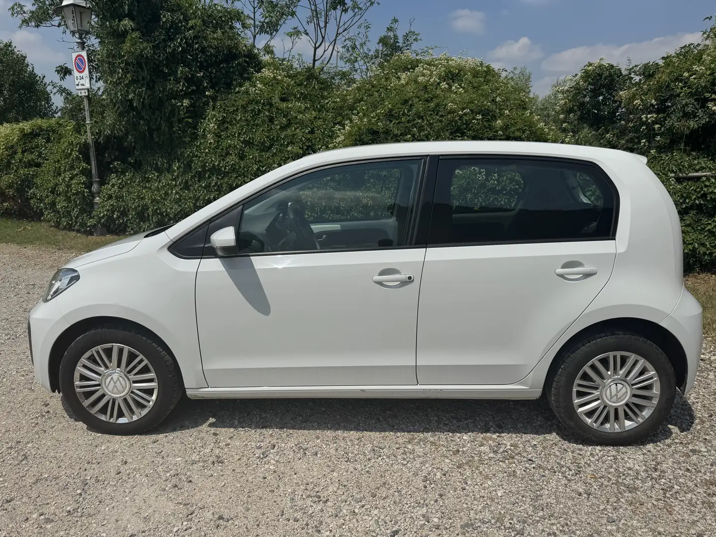 Volkswagen up! 5p 1.0 eco Take 68cv E6 METANO Bianco - 2