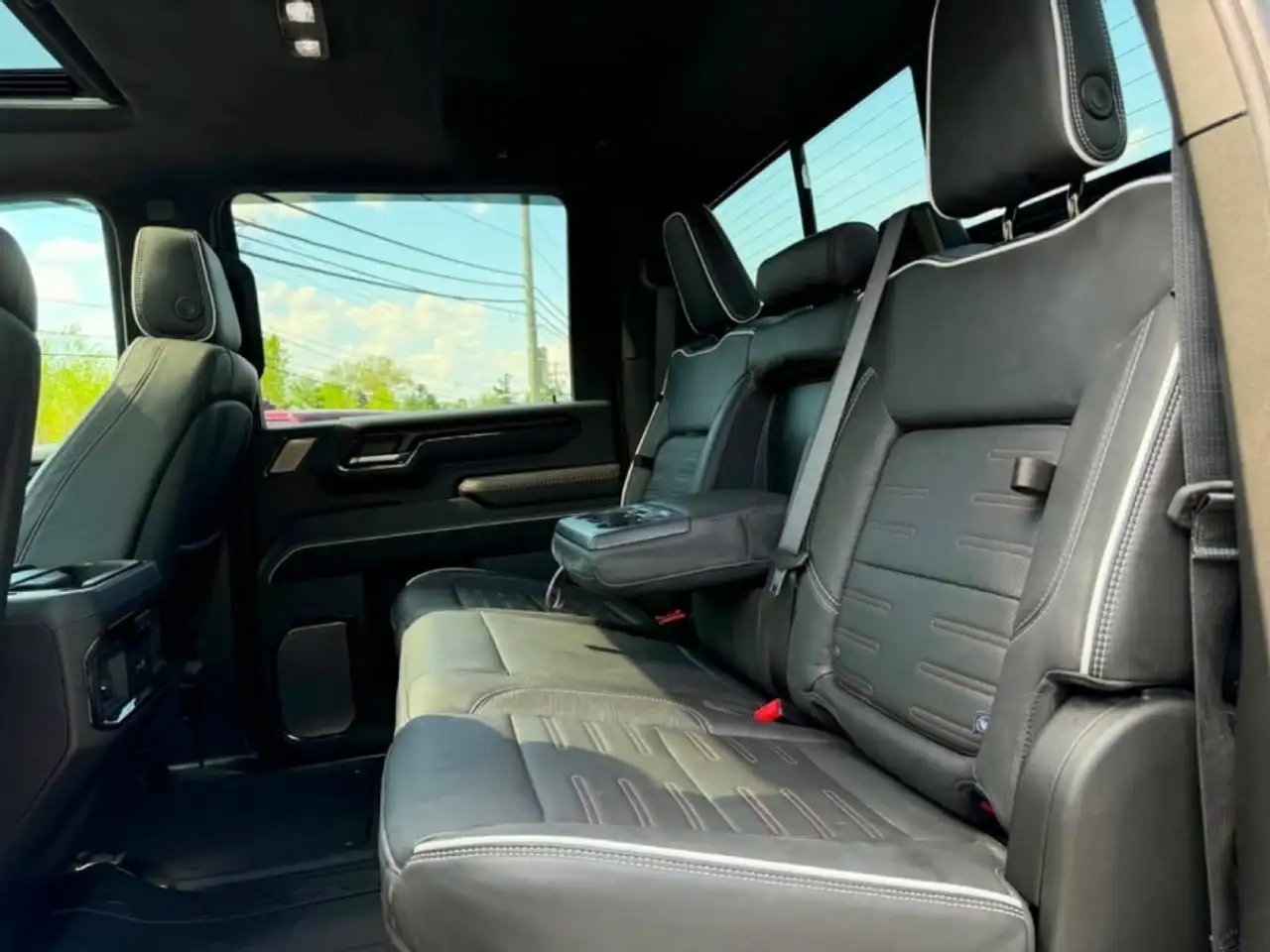 GMC Sierra 2500HD снимка GMC Sierra 2500HD