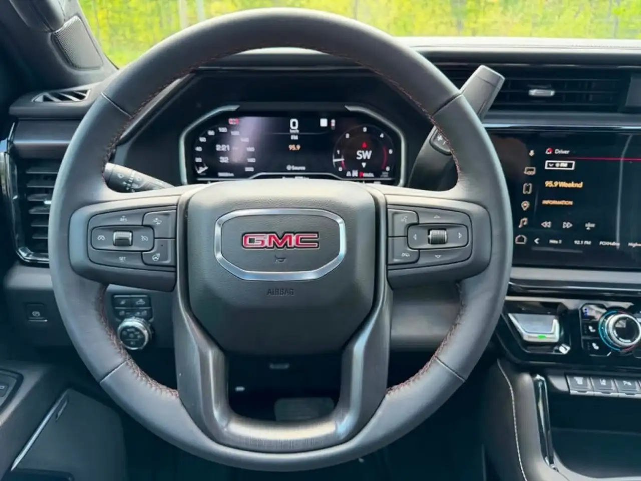 GMC Sierra 2500HD снимка GMC Sierra 2500HD