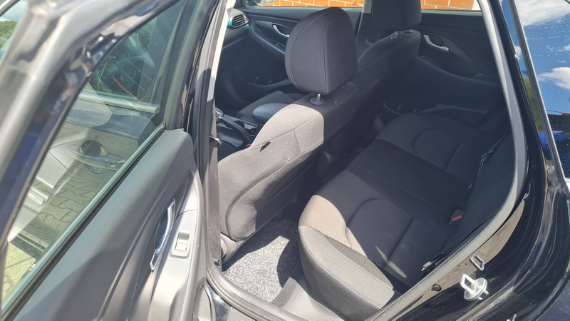 Hyundai i30 i30 1.0 T-GDI Premium Launch Edition — photo 12