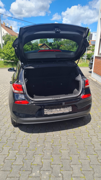 Hyundai i30 i30 1.0 T-GDI Premium Launch Edition — photo 14