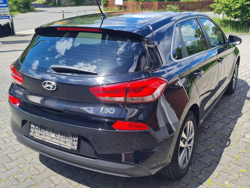 Hyundai i30 i30 1.0 T-GDI Premium Launch Edition — photo 4