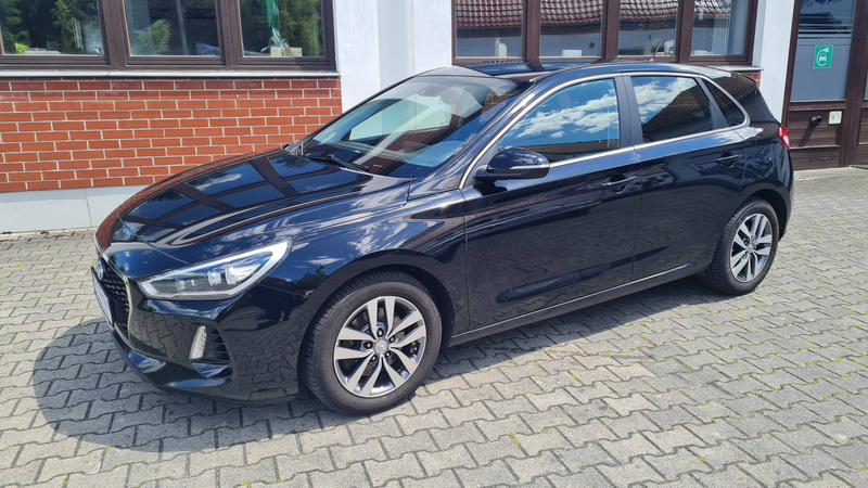 Hyundai i30 i30 1.0 T-GDI Premium Launch Edition — photo 2