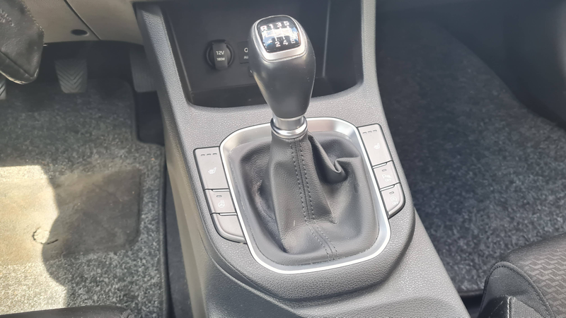 Hyundai i30 i30 1.0 T-GDI Premium Launch Edition — photo 10