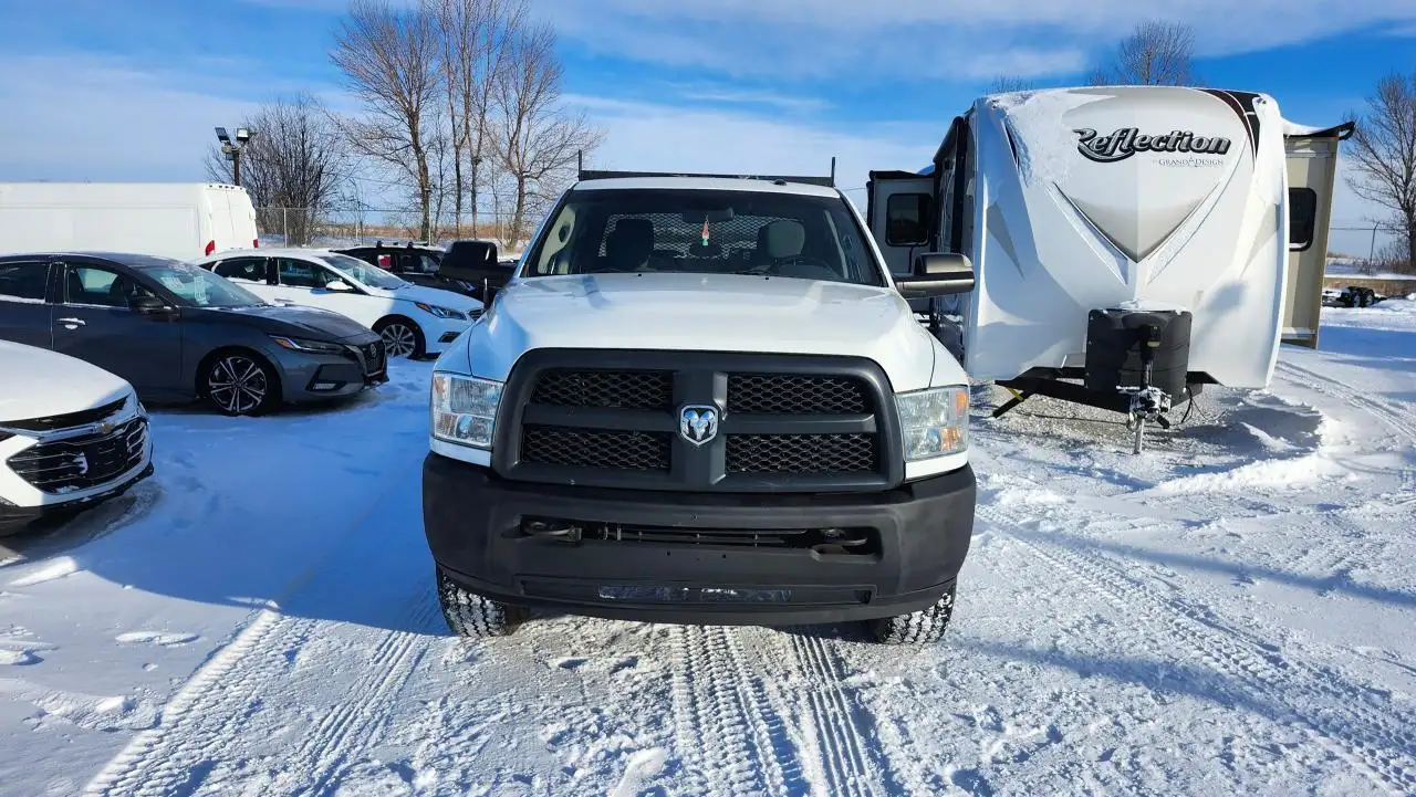 RAM 3500 снимка RAM 3500