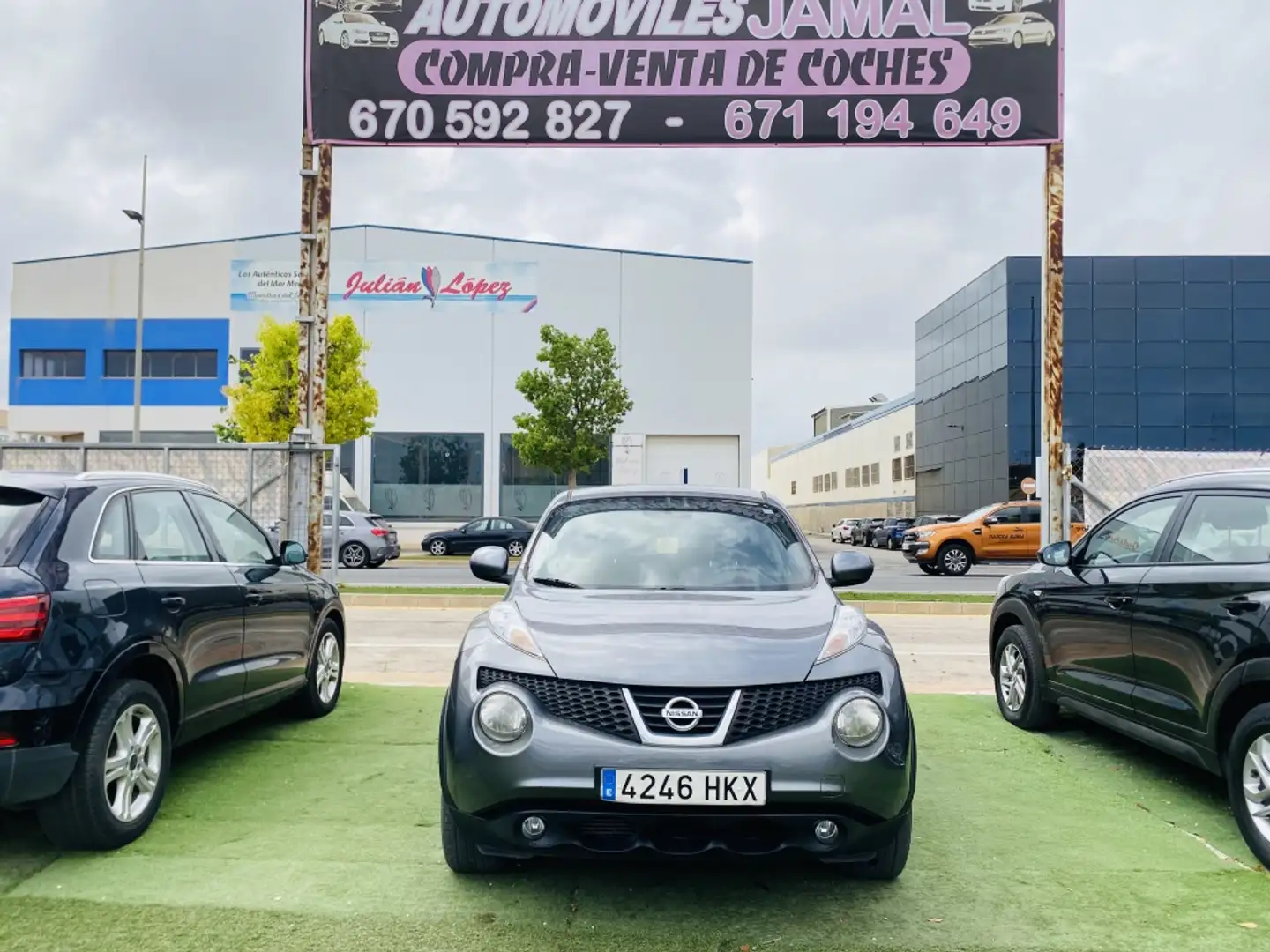 Nissan Juke 1.5dCi Naru Edition Grau - 2