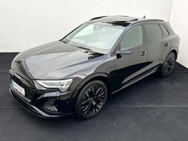 Audi Q8 e-tron 55 quattro S line-Black.Edition 106kWh Ansicht 7