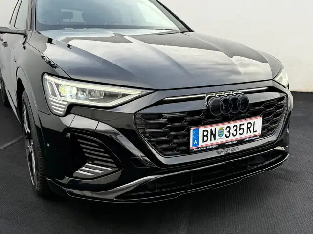 Audi Q8 e-tron 55 quattro S line-Black.Edition 106kWh Ansicht 5