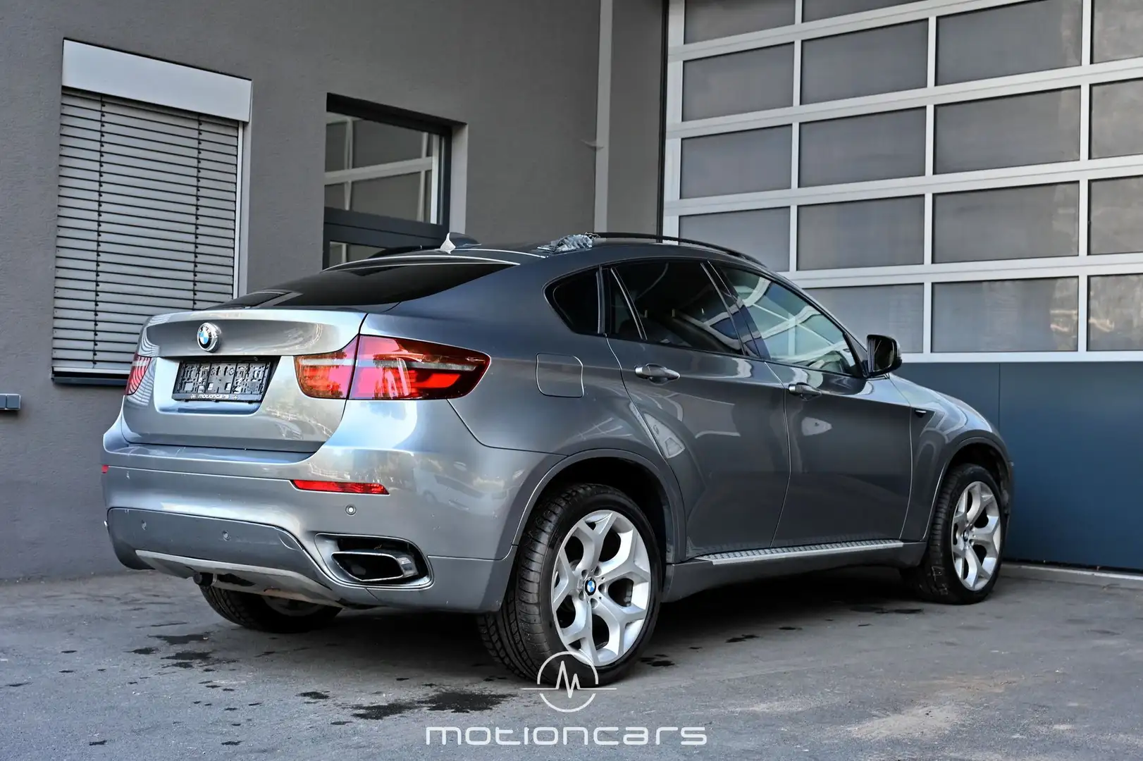 BMW X6 xDrive 35d Pickerl NEU Grau - 2