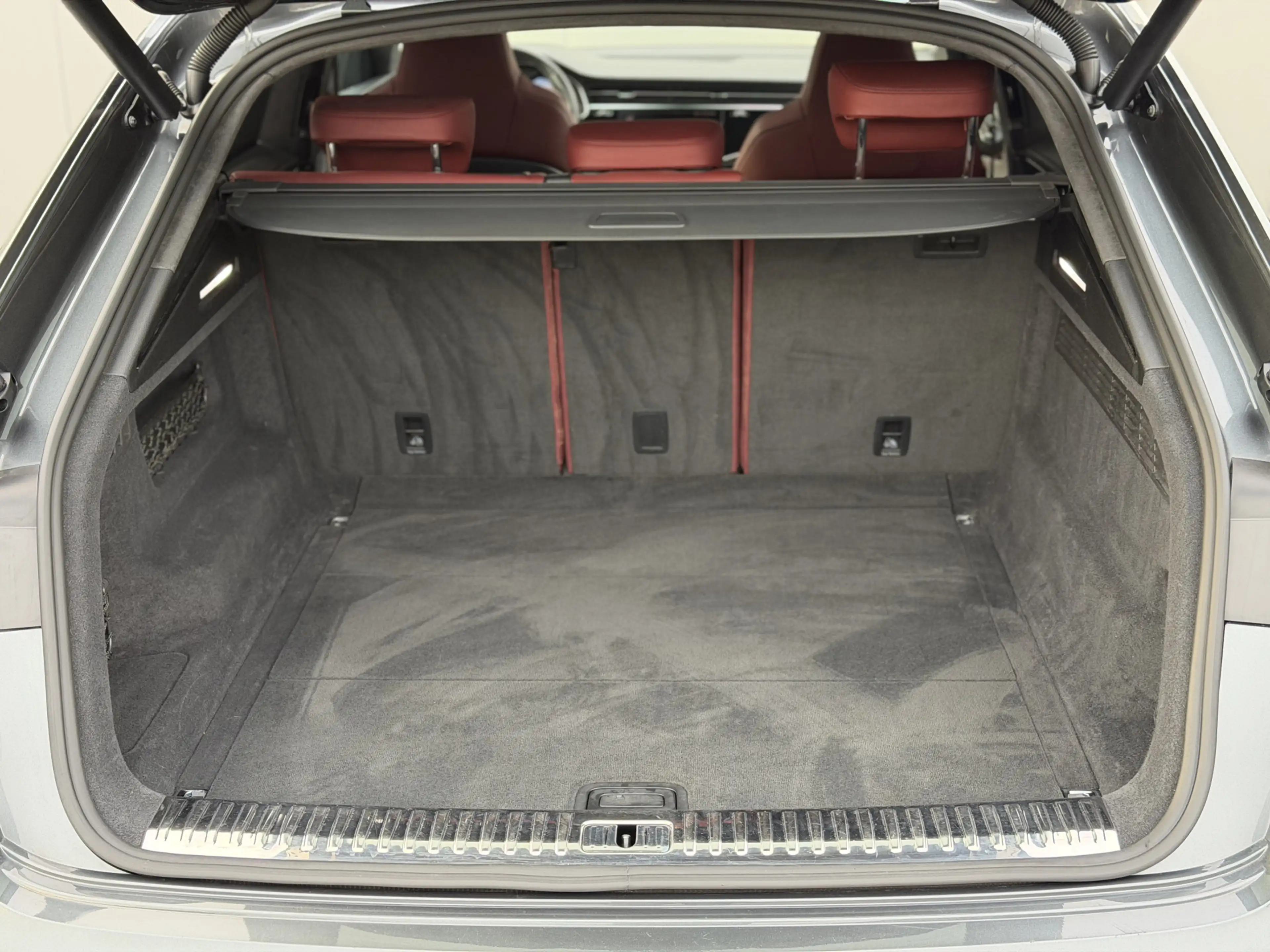 Audi SQ8 4.0 TDI quattro | Panorama | Soft Close | Nachtzic — photo 11