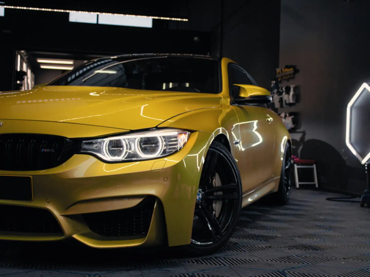 BMW M4 FULL OPTIONS KERAMIK CARBON EXCLUSIVE Or - 2