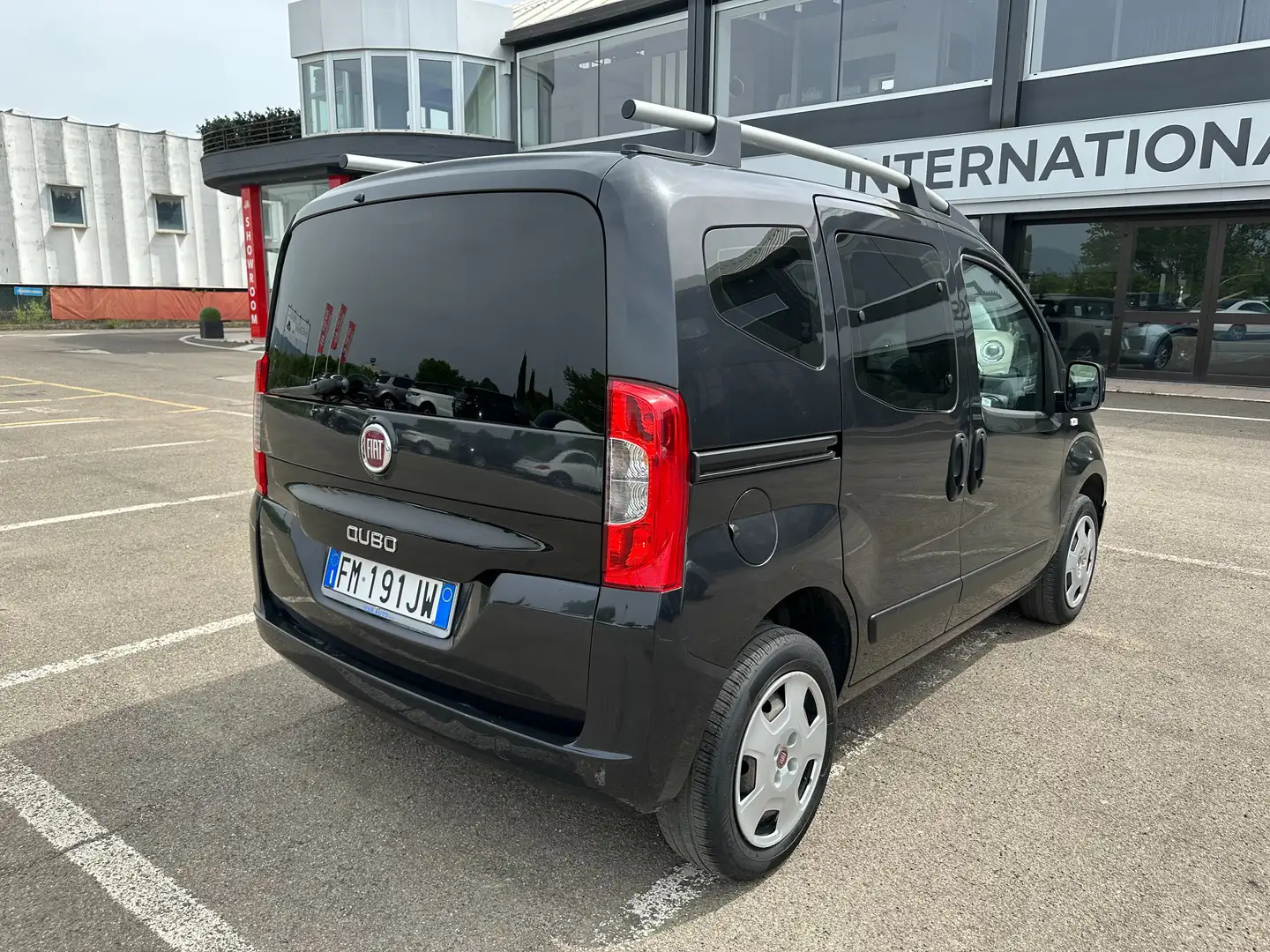 Fiat Qubo 1.3 MJT 80 CV Easy  AUTOCARRO Czarny - 2