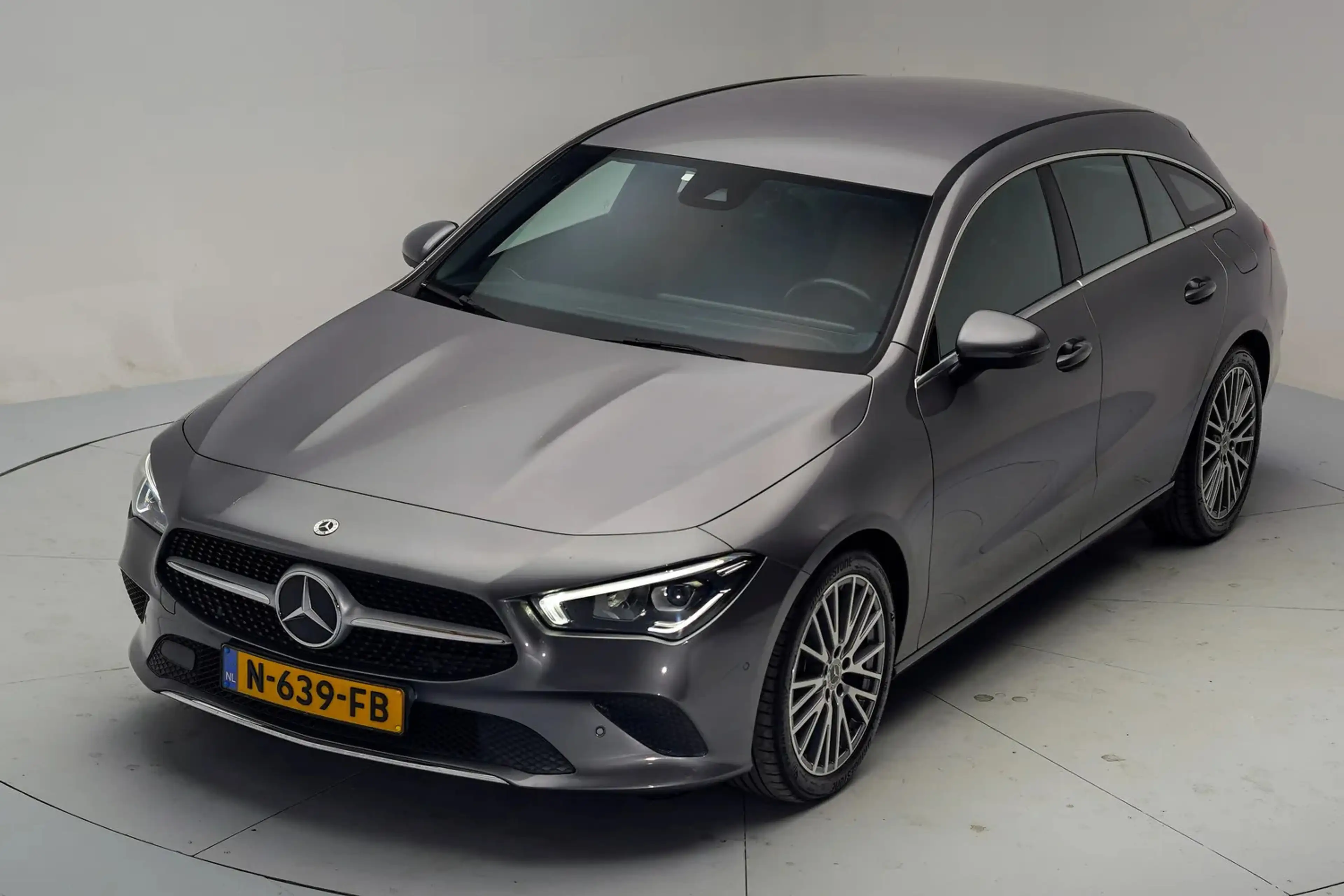 Mercedes-Benz CLA 180 Shooting Brake Business Solution Luxury Aut. [ LED — photo 14
