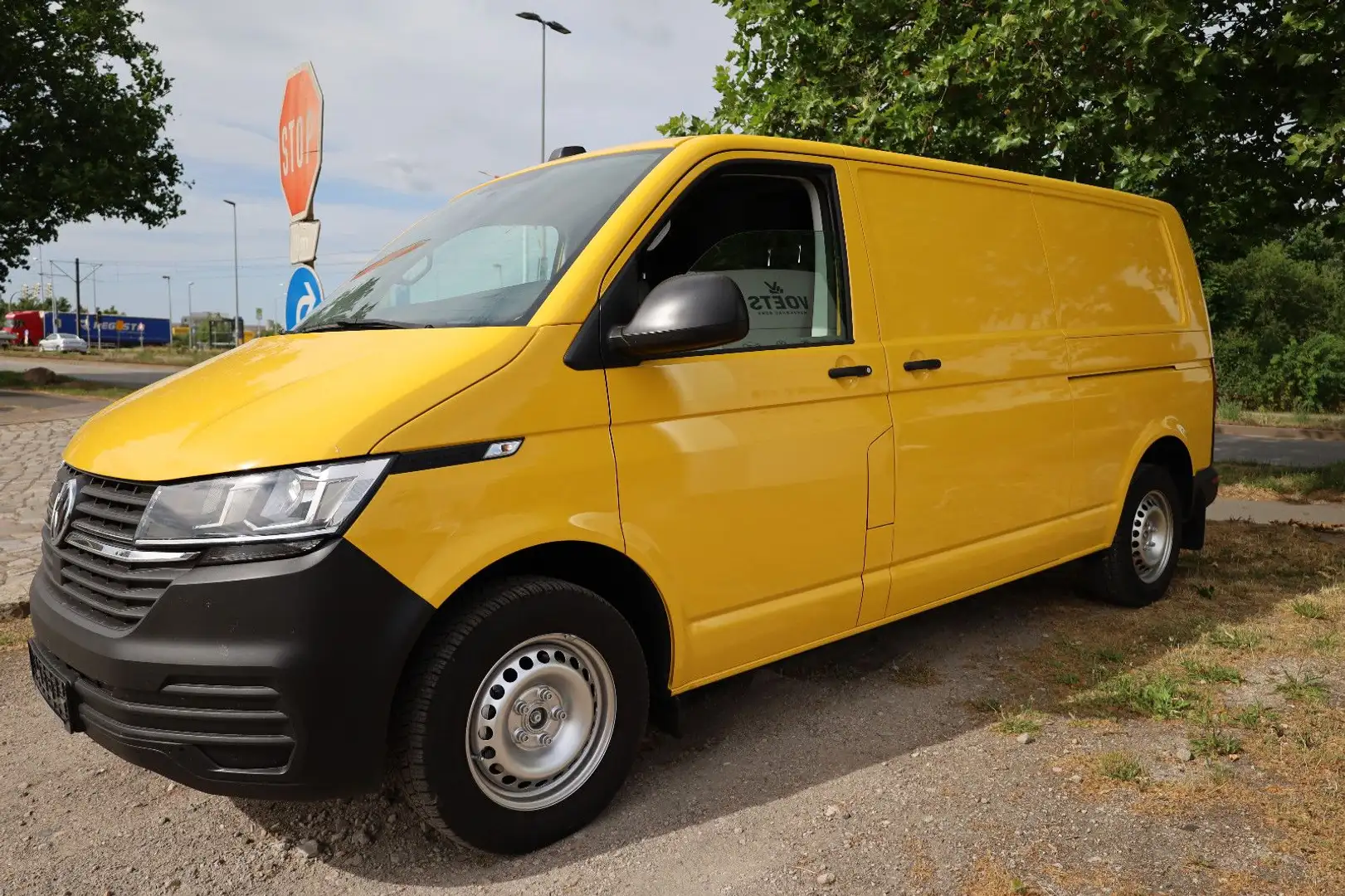 Volkswagen T6.1 Transporter Kasten Kasten lang FWD Gelb - 1