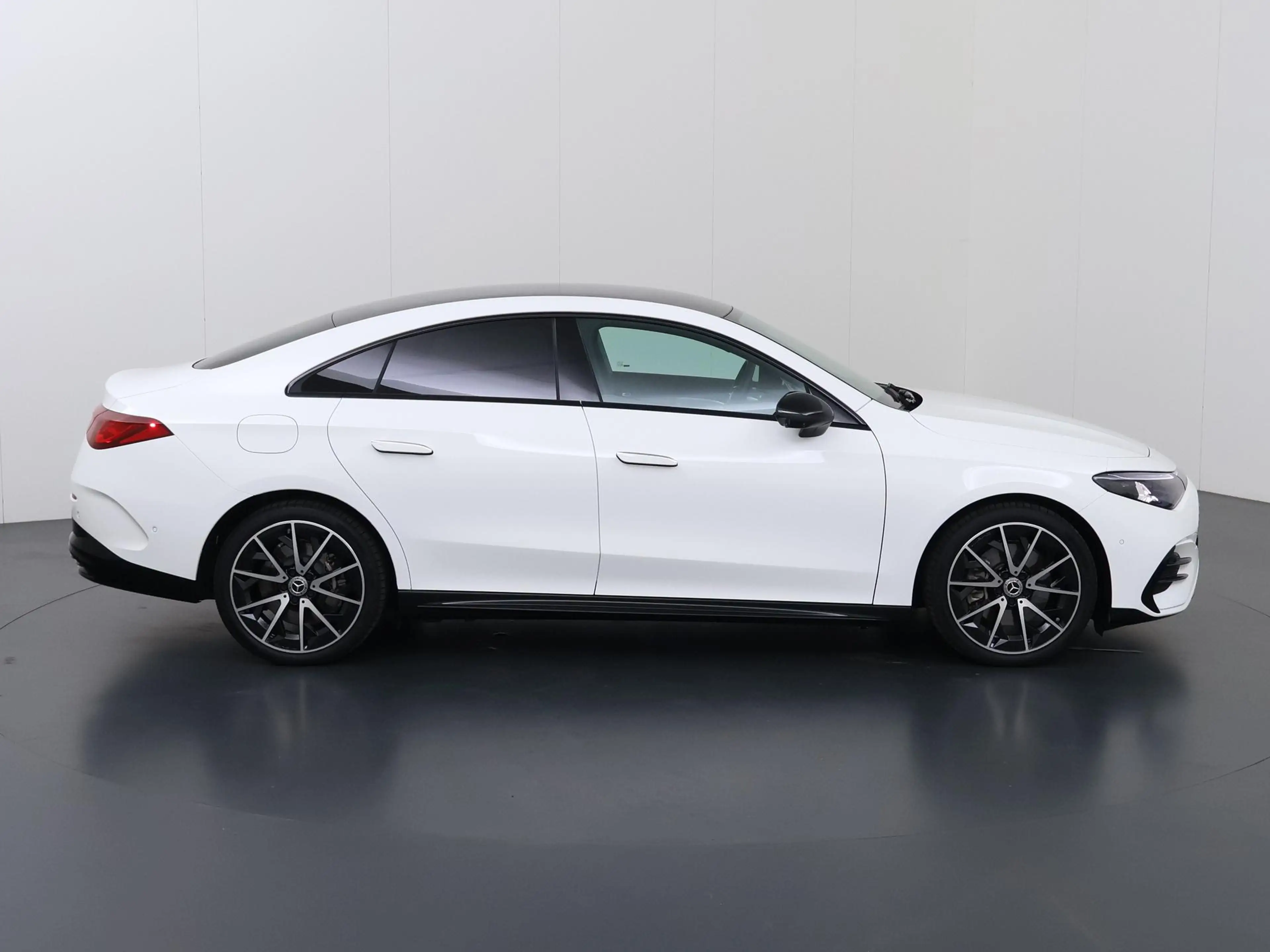 Mercedes-Benz CLA 250 250+ Launch Edition 85.5 kWh | Night | Panoramadak — photo 6